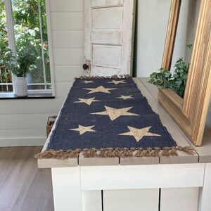 Table runner blue w/cream tan stars
